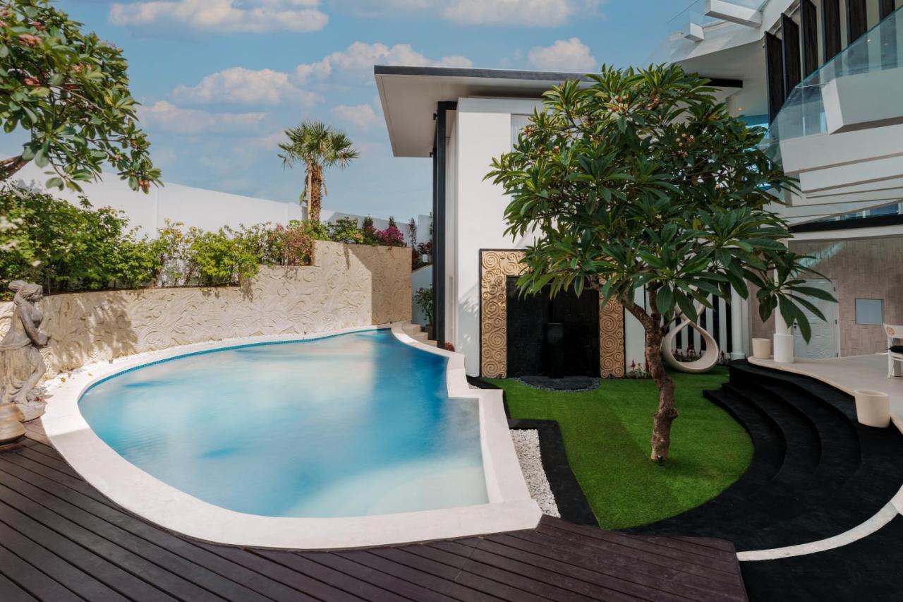 Rose Villa *